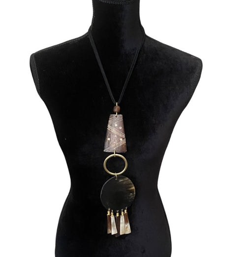 Horn Fringe Choker Pendant