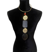 Load image into Gallery viewer, Horn Surutia with Amber Pendant