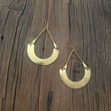 Load image into Gallery viewer, Hammered Brass Earrings