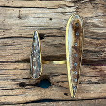 Load image into Gallery viewer, Double Horn Cuff