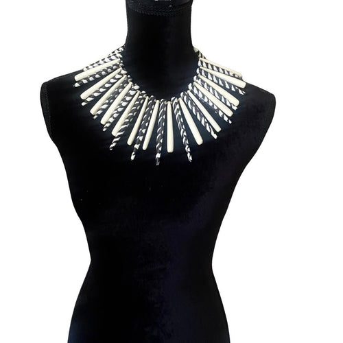 Blk & White Stick Collar