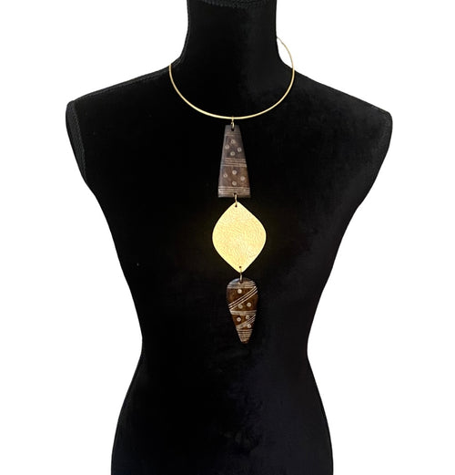 Brown Etched Choker Pendant