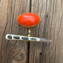 Load image into Gallery viewer, Batik Spear Cuff