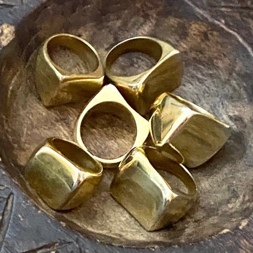 Abstract Ring