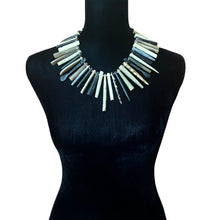 Load image into Gallery viewer, Blk &amp; White Spike Choker