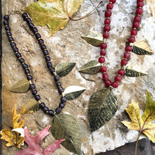 Load image into Gallery viewer, Glass Bead Leaf Necklace