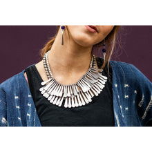 Load image into Gallery viewer, Silver Sensation Necklace