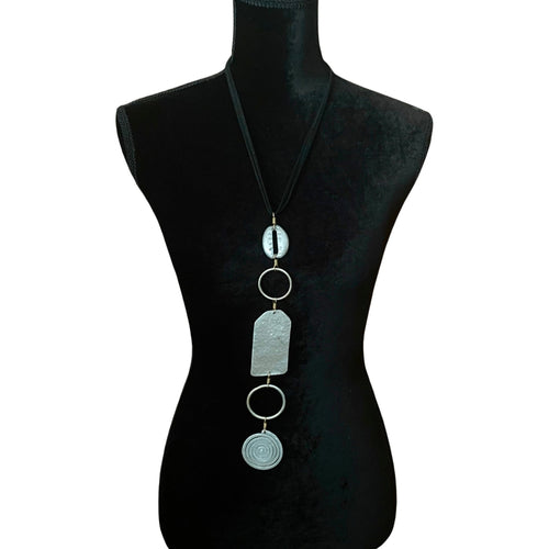 Silver Cowrie Pendant