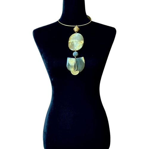 Light Horn Choker Pendant